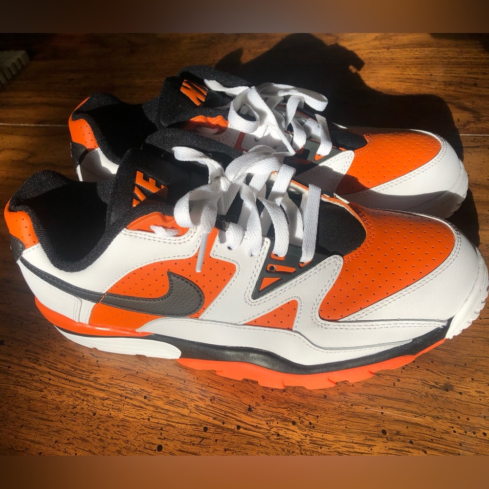 Nike Air men’s orange/black/white - size 10.5